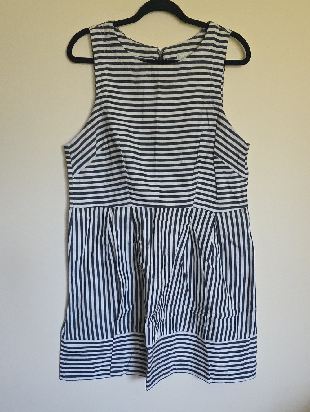 Forever 21 Blue and White Sleeveless Mini Sundress